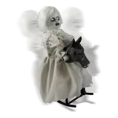 Gungande Docka på Häst