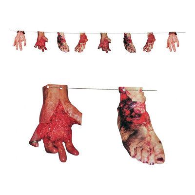 Girlang med Blodiga Händer & Fötter