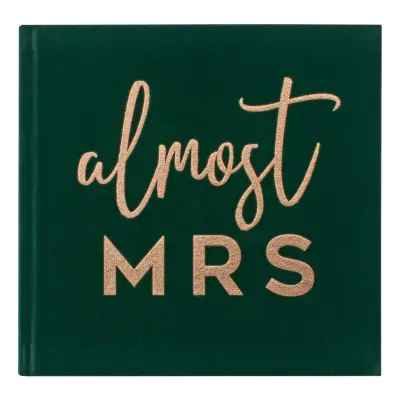 Gästbok Almost Mrs i Sammet