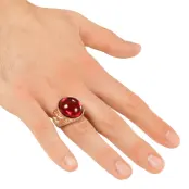 Guldring med Röd Sten