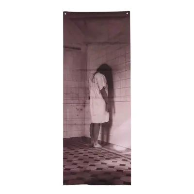 Spöklik Flicka Dörrdekoration