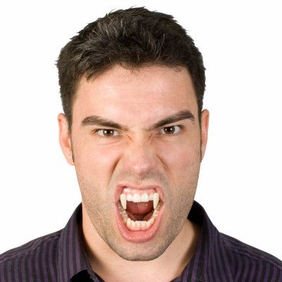 Vampyrtänder Glow in The Dark